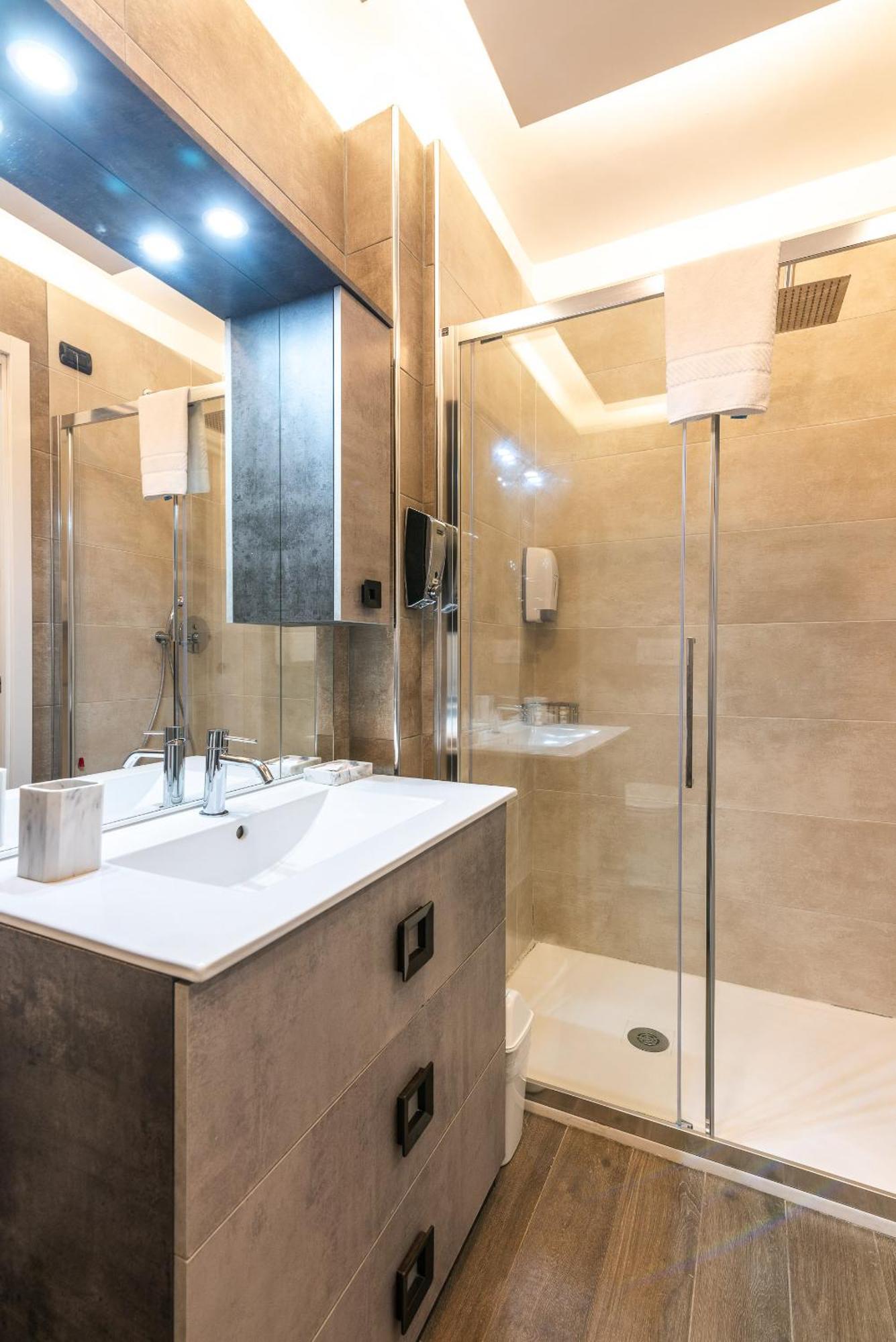 Double L Luxury Suite Milano Eksteriør bilde